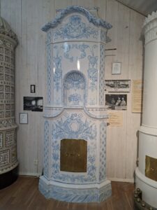 GF055 - kopia av 1700 tals kakelugn på Stockholms Slott