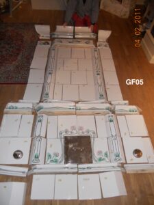 GF005 - Flat kaelugn i jugend stil med dekor  av näckrosor och svalor