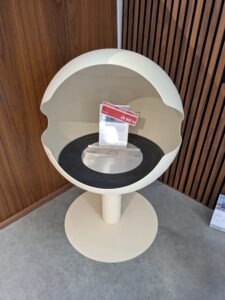 Fyndvara i Uppsala Vauni Globe High Crystal Pearl etanolspis